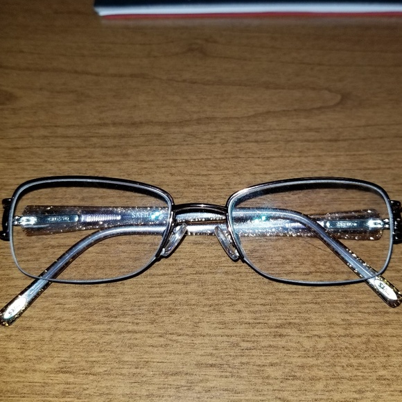 Safilo Prescription Glasses for Women. - Picture 2 of 7